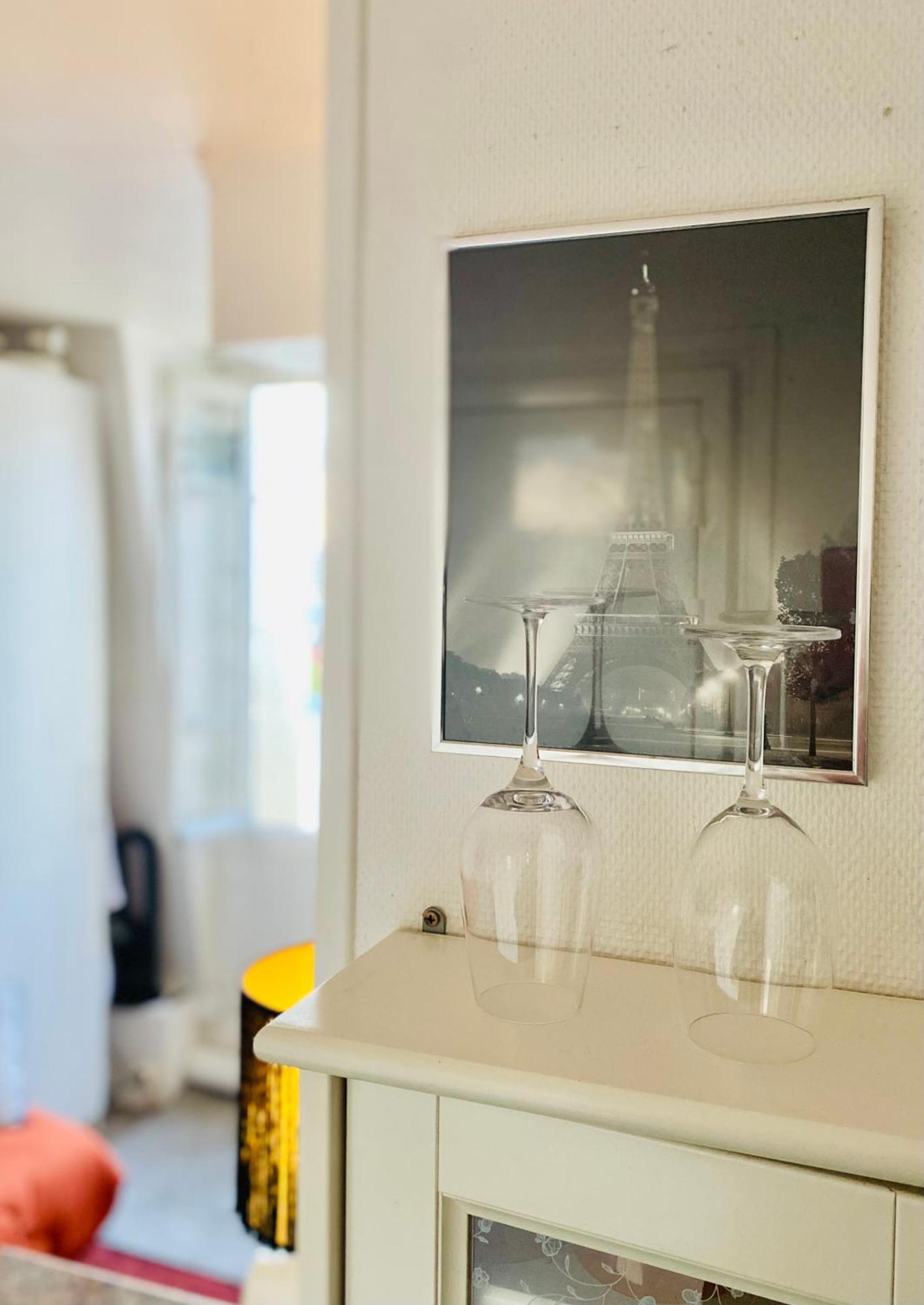 Studio Chic Paris Tour Eiffel Near Eiffel Tower 7Th Floor Exteriör bild